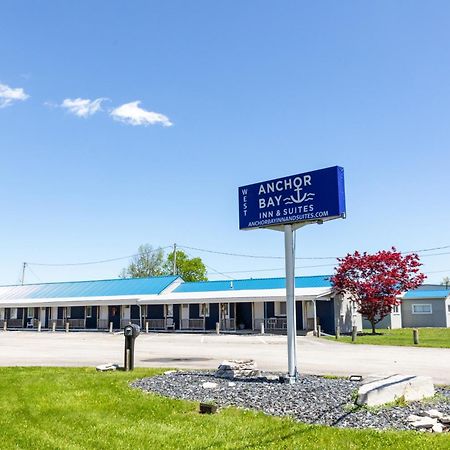 Anchor Bay Inn And Suites サンダスキー エクステリア 写真