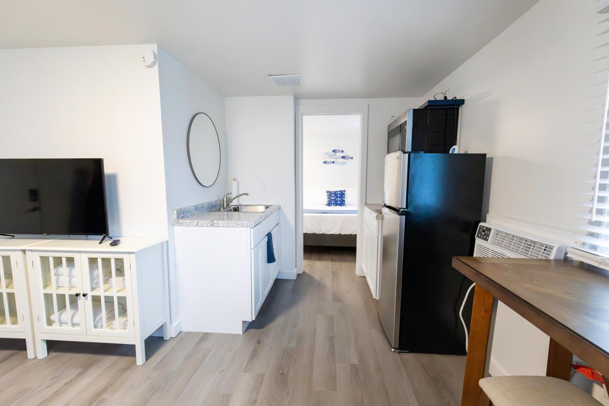 Anchor Bay Inn And Suites サンダスキー エクステリア 写真